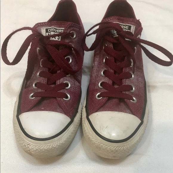 ⭐️Converse-Lo Tops⭐️ - Picture 2 of 6